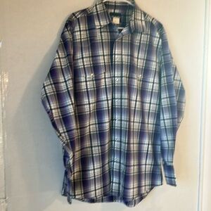 Wrangler Long Sleeve Purple/White Plaid Pearl Snap Western Cowboy Shirt. Size LT